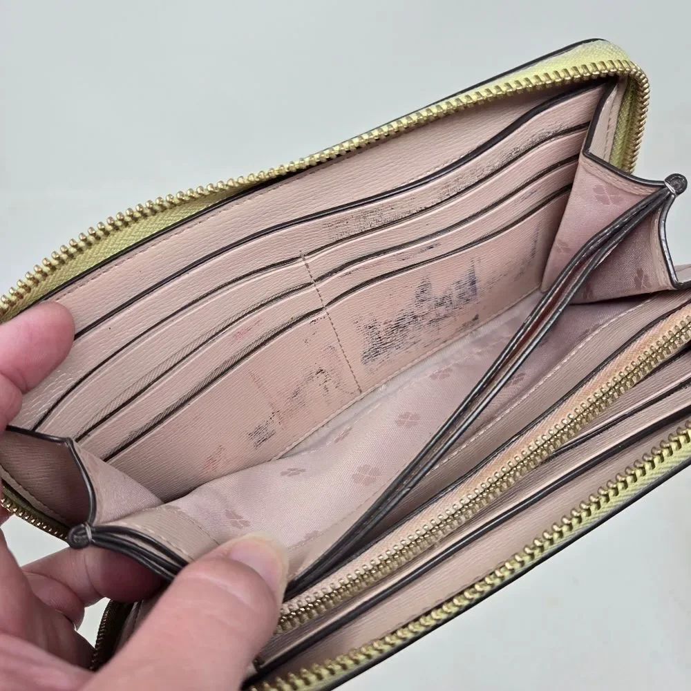 KATE‎ SPADE Pre-Loved Light Lime Green Zipper Top Wallet
